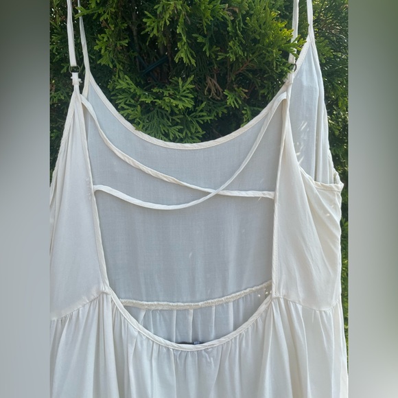 Slip open back summer dress! - Picture 5 of 6